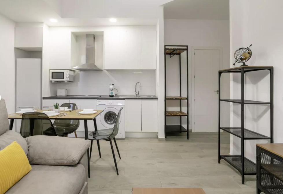 Fantastic Apartment In The Heart Of Alicante Exterior photo